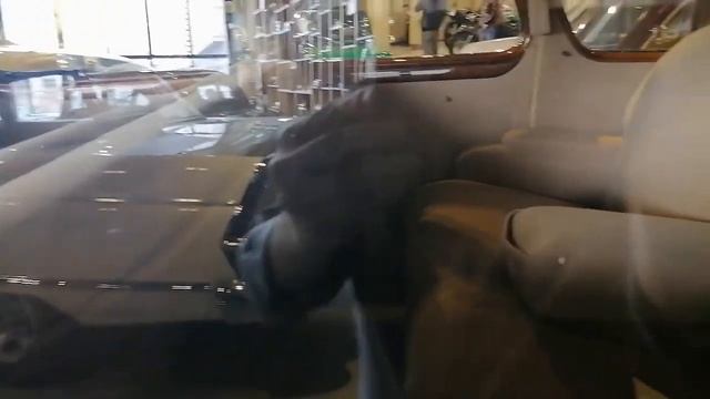 Музей ретро. Автомобиль Buick. смотреть онлайн