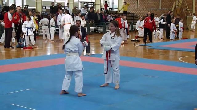 Alba Shotokan 2010 VIII.Ippon Shobu Karate Diákolimpia Kumite Bodnár Kitti 1. Hely