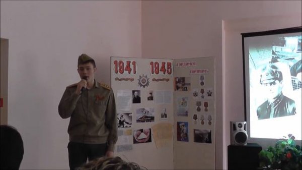 Песня «Москвичи» поет Сергей