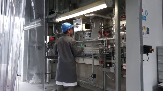 Audi произвела первый синтетический бензин из растений смотреть онлайн