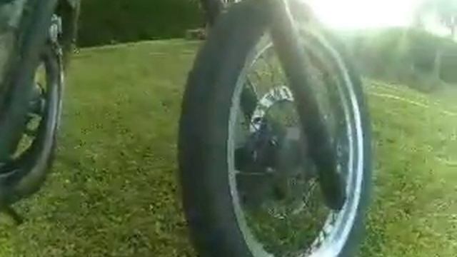 petite vue sur la moto et futur intro смотреть онлайн