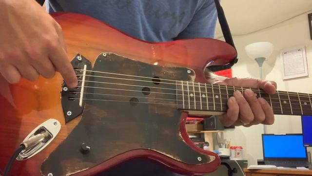 $70 Acoustasonic Strat guitar смотреть онлайн