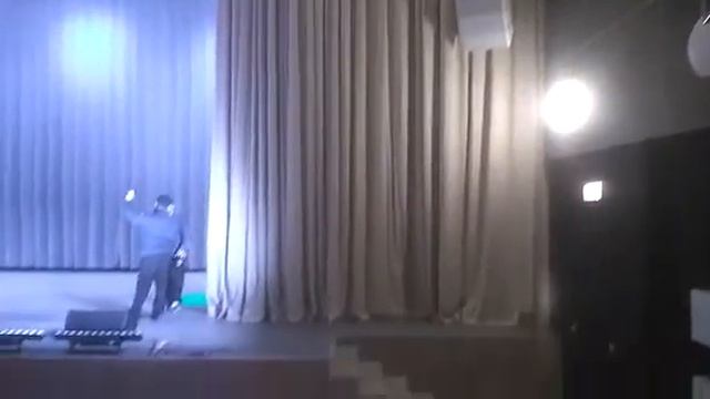 Монтаж одежды сцены и оборудования смотреть онлайн