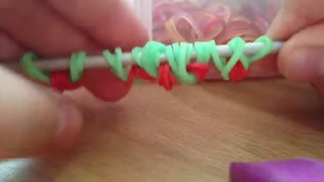 Урок номер 3, цветок из резинок без станка.