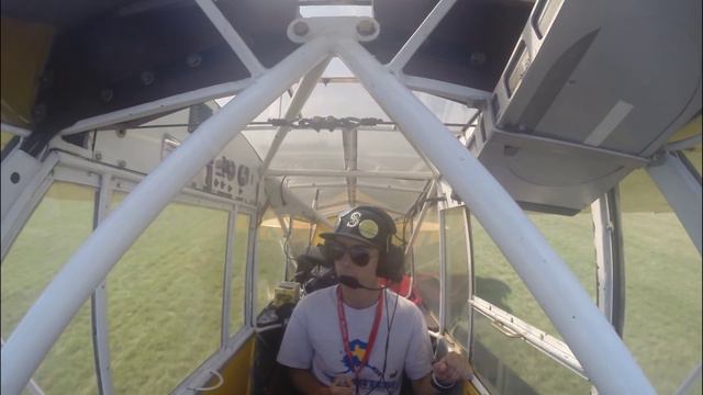 Paris' Piper cub смотреть онлайн