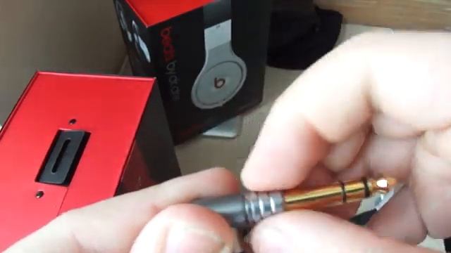 Beats By Dr.Dre Pro VS Beats By Dr.Dre Studio смотреть онлайн