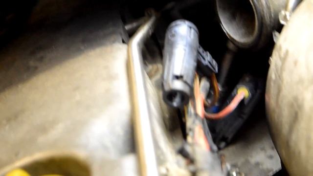 Замена свечей Опель зафира 2.2 TDi 2003 смотреть онлайн