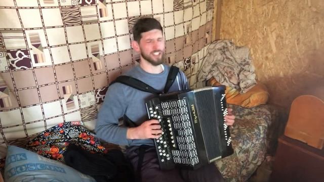 Песни под баян - Старый клён смотреть онлайн