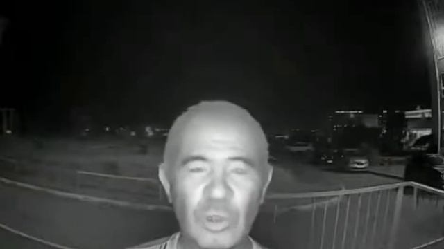 Домофон не пускает мужика домой 18+