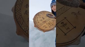 Примерное звучание бубна с резонаторами по кругу.