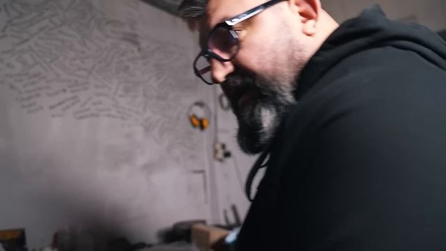 ЖАРИМ СТЕЙК НА РАСКАЛЁННОМ МЕТАЛЛЕ смотреть онлайн