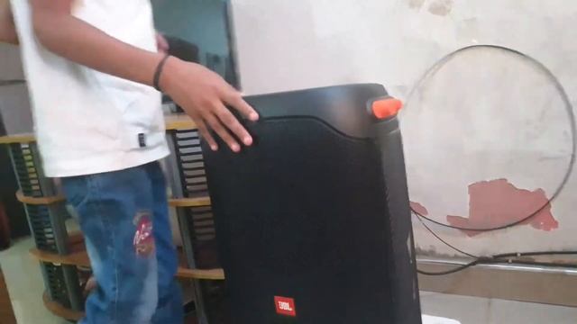 Jbl partybox 110 смотреть онлайн