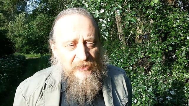 54.  О сравнении себя с мирянами