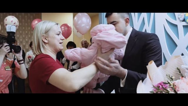 Саксофонист на выписке из роддома. Sting - Shape Of My Heart (Saxophone Cover) смотреть онлайн