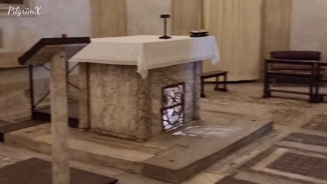 Basilica of St. #Cosmas and #Damian in #Rome from from 527 AD. The Crypt with the Relics of Saints смотреть онлайн