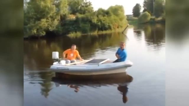 Лодка на солнечной батарее Exmork смотреть онлайн