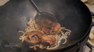 Свиная рулька по старинному немецкому рецепту в чугунном казане