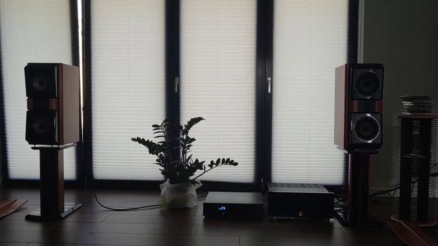 JmLab Mini Utopia, Electrocompaniet 250r, Audia CD