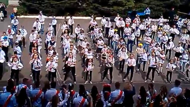 флешмоб 7 школа Первомайский смотреть онлайн
