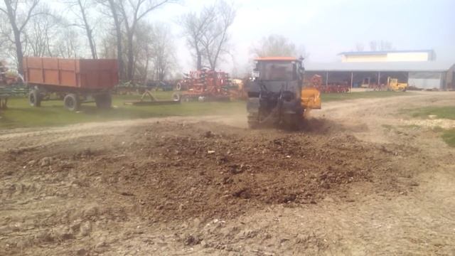 Обкатка трактора ВТГ-90 после проведенного ТО смотреть онлайн