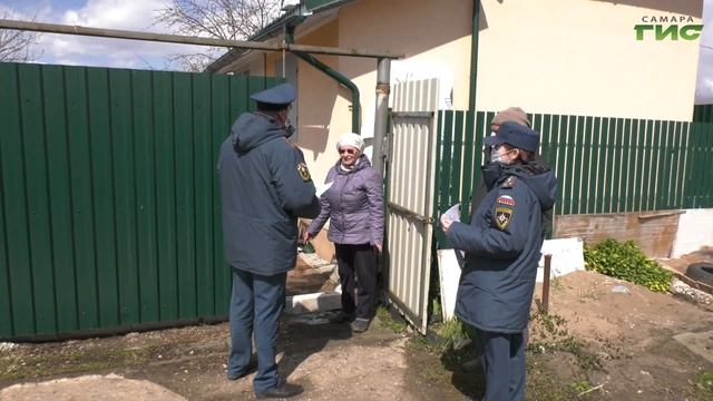 МЧС предупреждает: поджог травы на дачных участках опасен смотреть онлайн