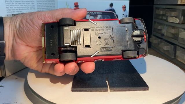 Scalextric's XB Falcon GT 1975 Bathurst 1000 смотреть онлайн