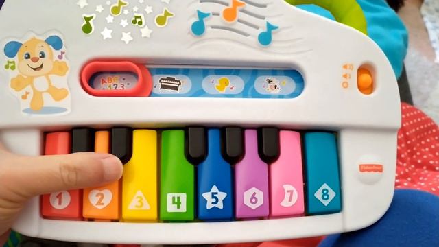 Fisher Price Laugh and Learn Silly Sounds Light Up Piano смотреть онлайн