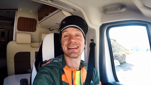 Escursione dal Passo Pordoi lungo il sentiero Viel del Pan e il Sentiero Alto delle Creste смотреть онлайн