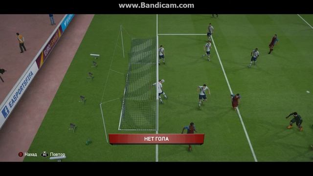 Уолкер выбивает мяч из пустых ворот ( матч с Трабзоном) смотреть онлайн