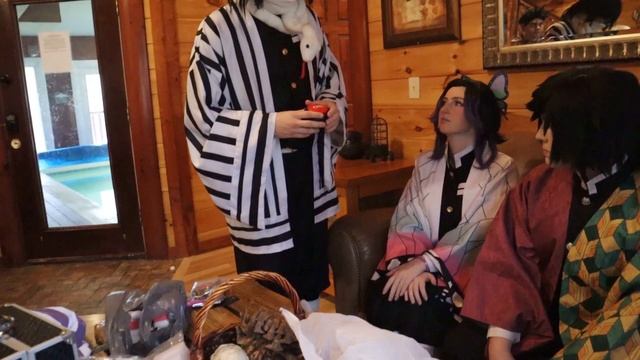 Keeping up with the Hashira (EPISODE 6) || Demon Slayer Cosplay Skit смотреть онлайн