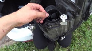 Замена лампы дальнего света VW Polo