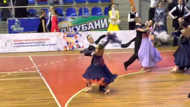 Рябченко Игорь - Рейвах Екатерина. Квикстеп. Финал А класс смотреть онлайн