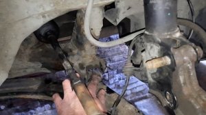 Снимаем привод просто. Nissan Almera Classic.