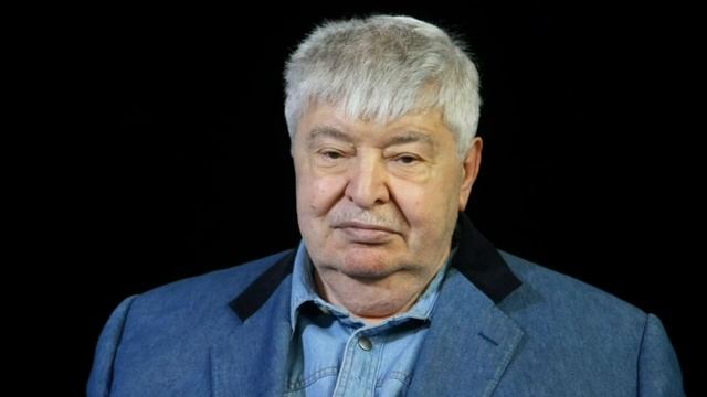Пень имени Эллы Памфиловой появился в Вологде смотреть онлайн
