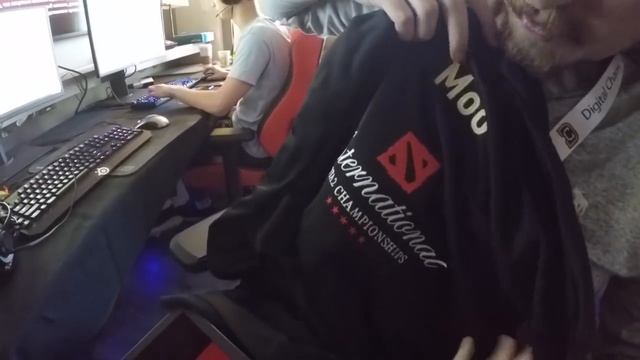 TI6 : Подарки игрокам от Valve. Распаковка. смотреть онлайн