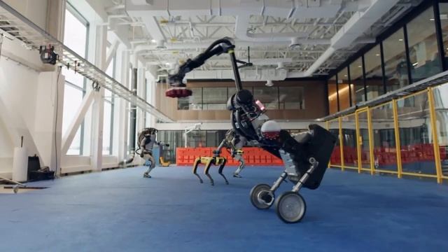 Boston Dynamics robots dance to "WAP" by Cardi B. *unedited* смотреть онлайн