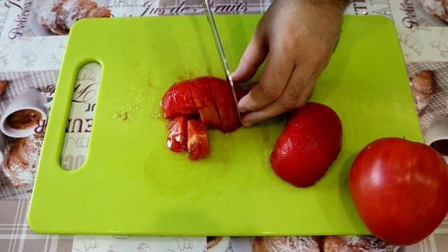 Тушеная куриная грудка с помидорами и зеленым горошком. Быстро и вкусно смотреть онлайн