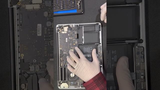 Replacing The Motherboard For 2015 MacBook Pro A1502 13” @econoemxit