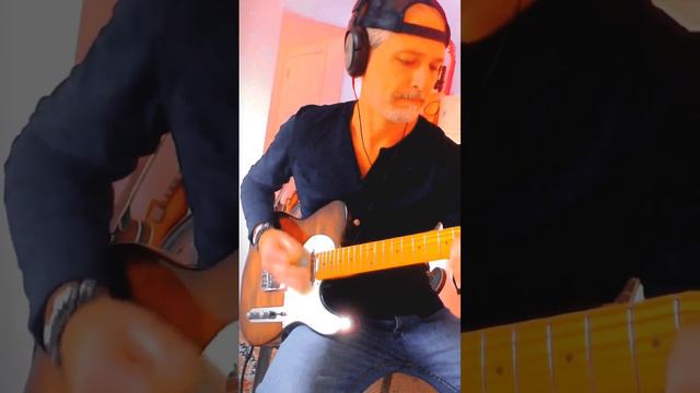 Happy New Year! May 2023 be full of love, guitar & rock'n'roll! #guitar #guitarreviews #guitarcover смотреть онлайн