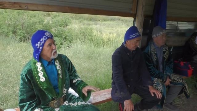Ата жолы. Қари- Молда Баянбай әулие басына зияраттау смотреть онлайн