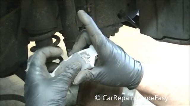 Suzuki Vitara Front Brake Pad Replacement