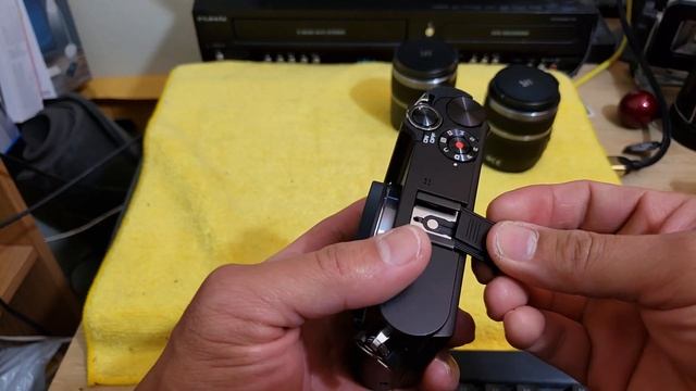YI M1 4K 20MP Mirrorless Digital Camera Unboxing Intial Review смотреть онлайн
