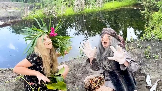 Смешные мультики про БАБУ ЯГУ. Бабка Ёжка учится быть доброй, ворует малышку и становится поваром! смотреть онлайн