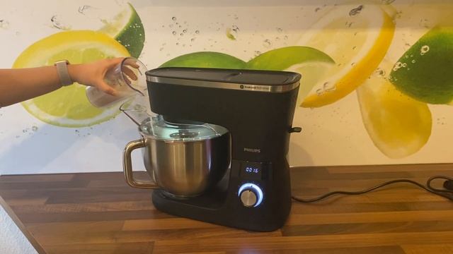 7000 Series Kitchen Machine (HR7962/01) смотреть онлайн