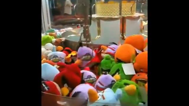 Claw machine angry birds space plush смотреть онлайн