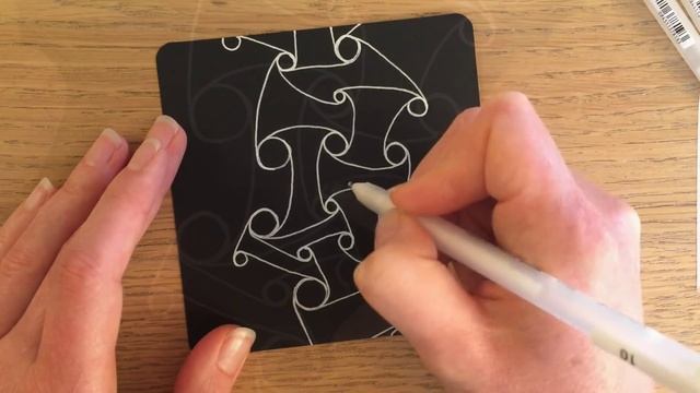 Zentangle® Project Pack #01 -- Crazy Huggins смотреть онлайн
