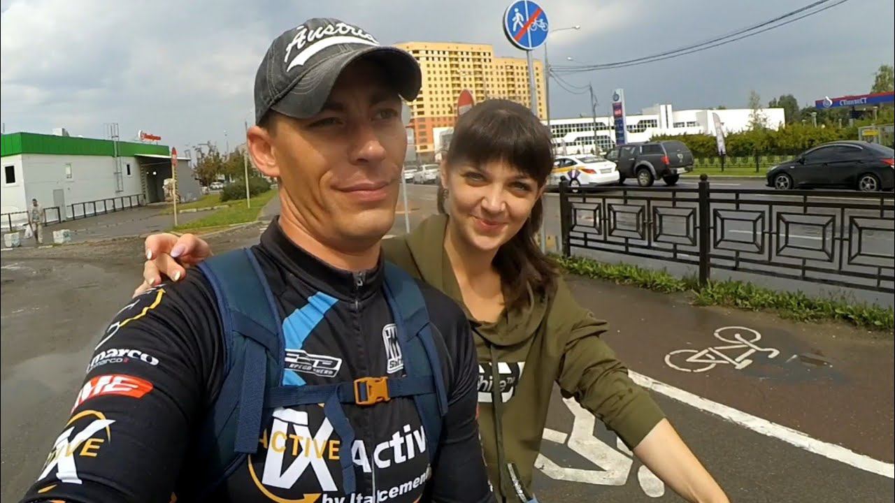 Покатались на велосипедах. Нажарили сосисок на костре. смотреть онлайн