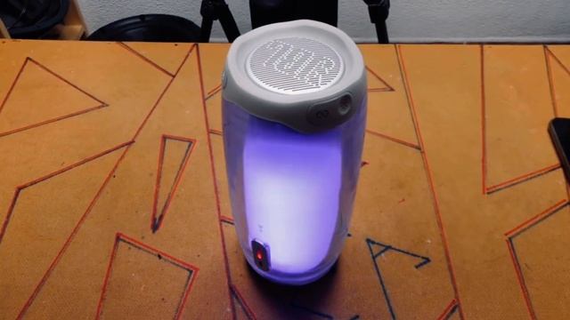 Jbl pulse 4 (оригинал) смотреть онлайн