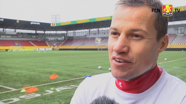 Sol, varme og træning var feriens kodeord смотреть онлайн