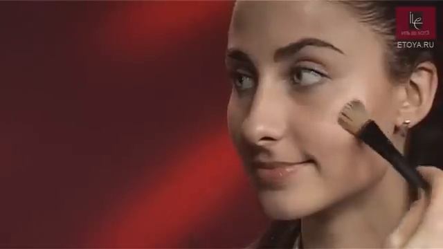 Монохромный макияж. Идеальное лицо от Giorgio Armani